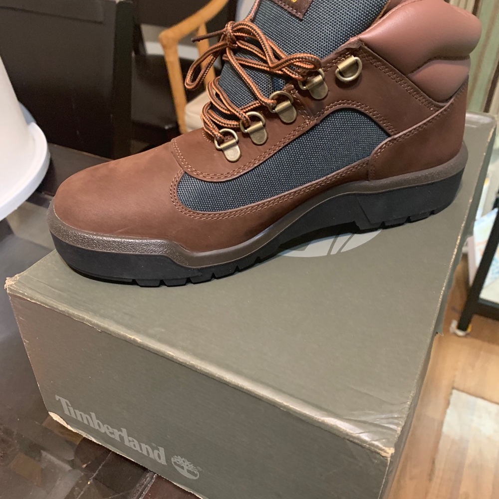 Boots - Picture 2 of 3